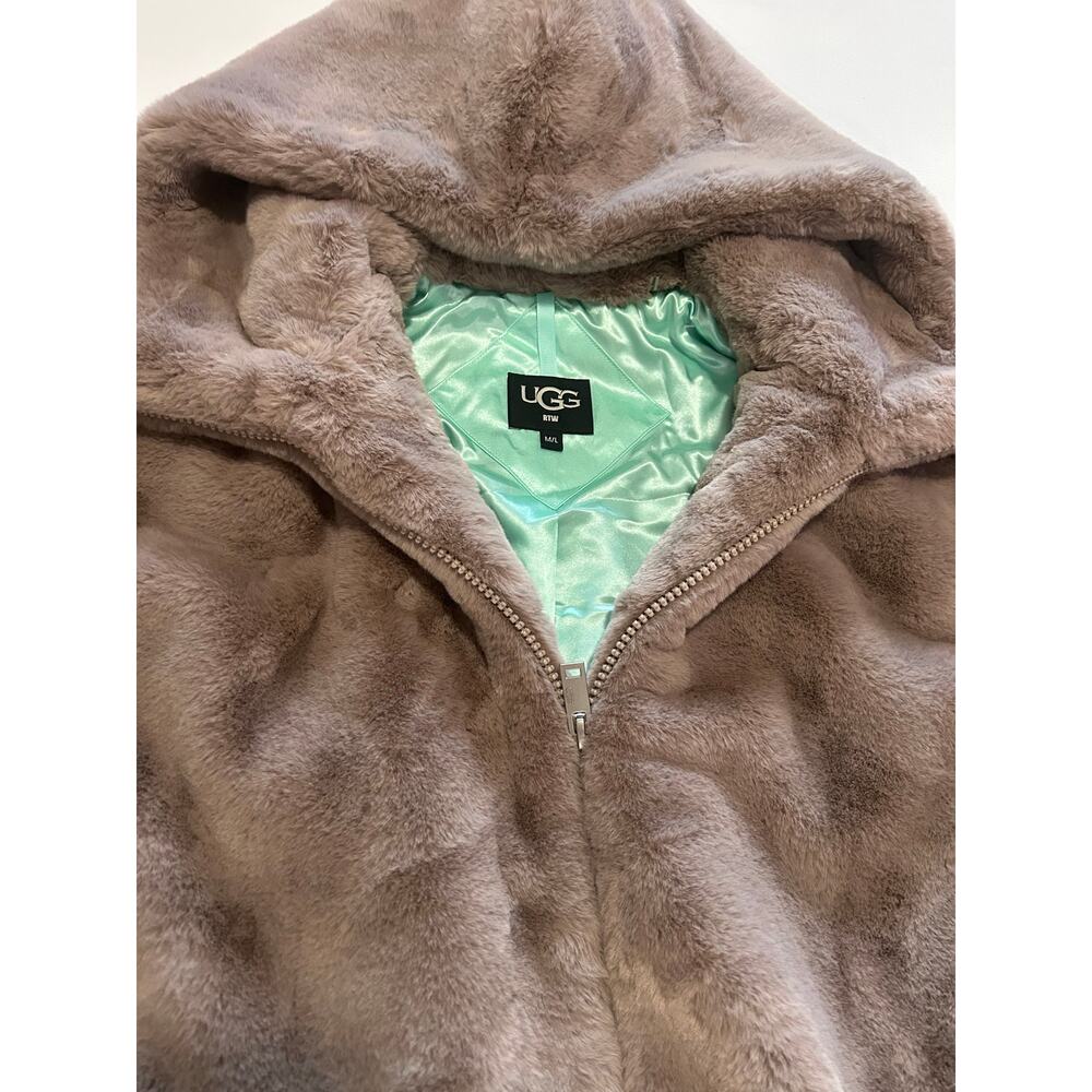 UGG Koko Oversized Faux Fur Coat. Size Medium. So Soft and Warm. - Picture 2 of 15
